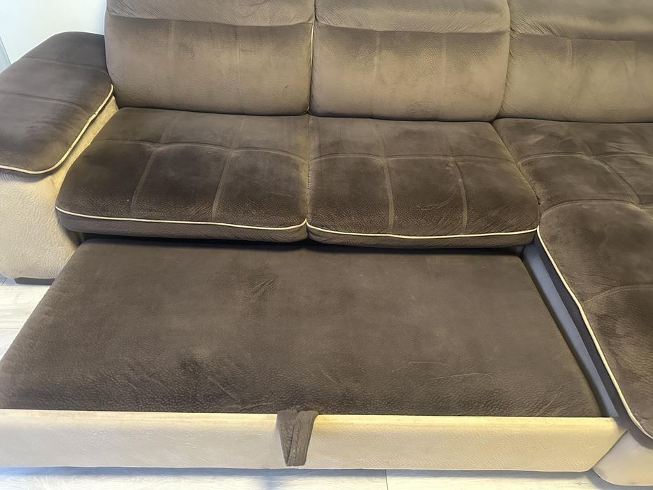 Ъглов диван за хол