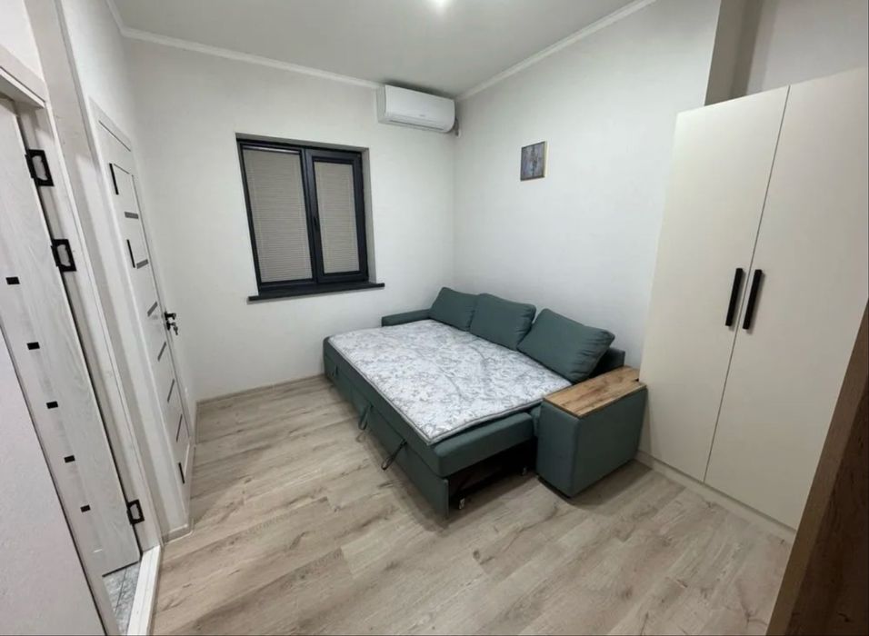 Сдается 1 ком Метро Максим Горький. Буз базар. Школа Дипломатии