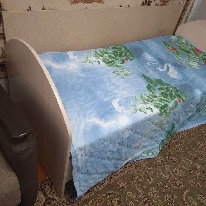 Кровать односпальная