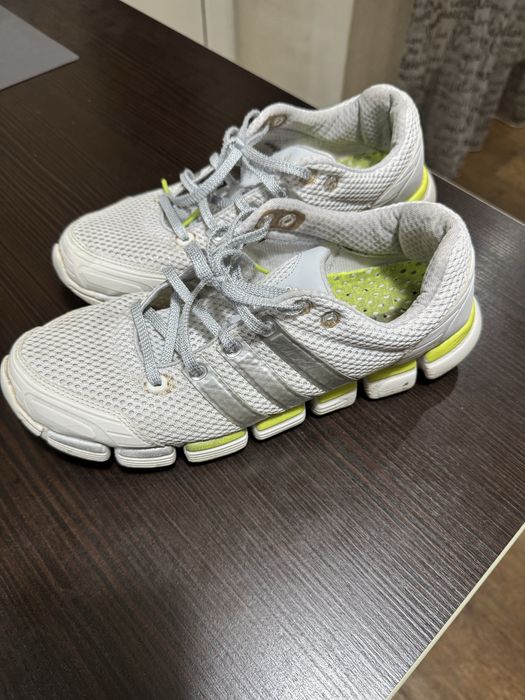 Кроссовки adidas оригинал 100%