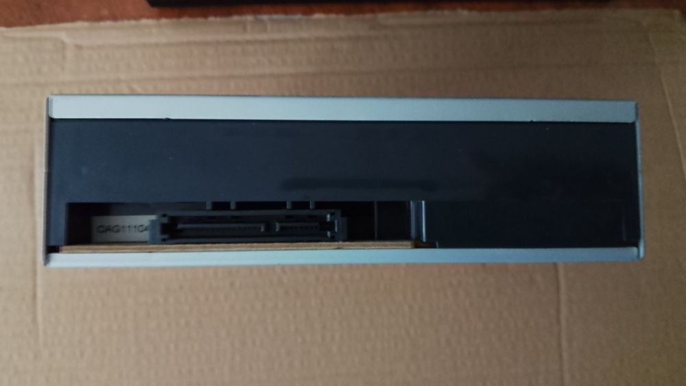 Продавам DVD RW Sata Hitachi LG