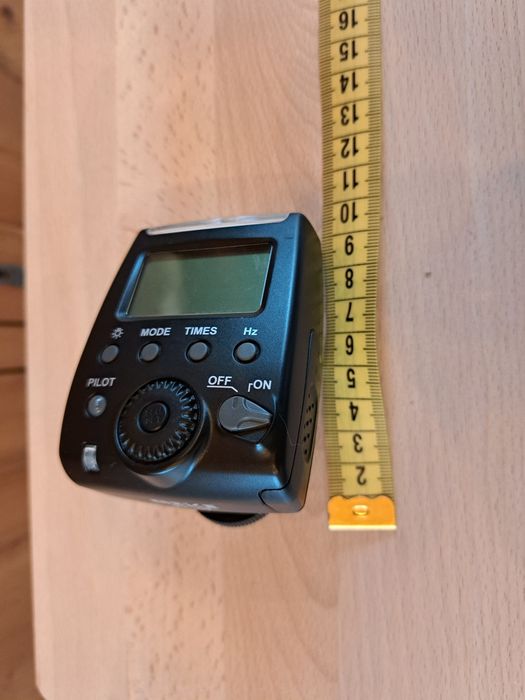Blitz Meike MK300 Flash pentru Canon