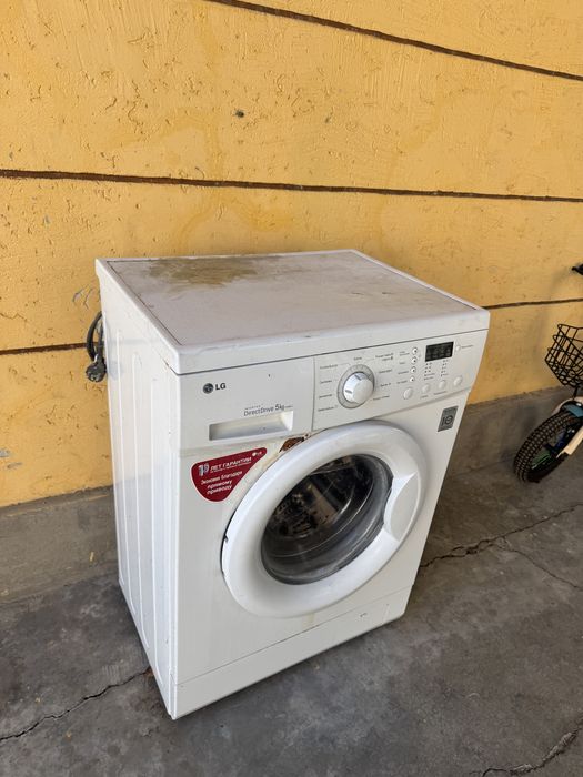 Продается стриальная машина LG 5 кг