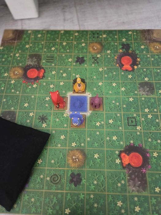 Joc de societate SOS Dino