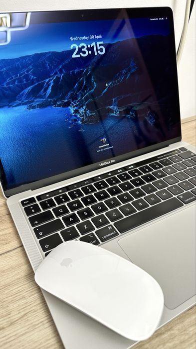 Macbook Pro 13 M1 (2020) - Ca nou + Apple Magic Mouse - Cutie + Acc.