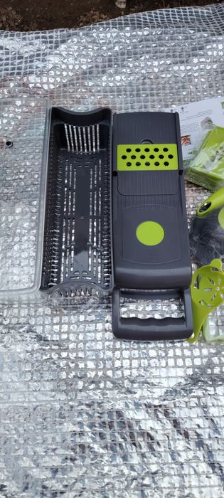 Răzătoare fructe și legume.