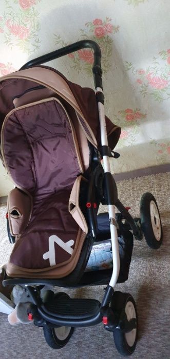 Бебешка количка.