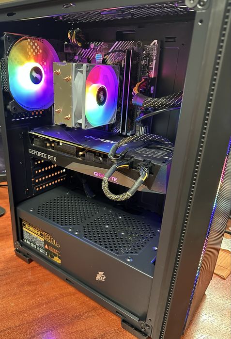 Геймърски компютър, full hd, Intel i5, rtx 3070, 16gb, nvme