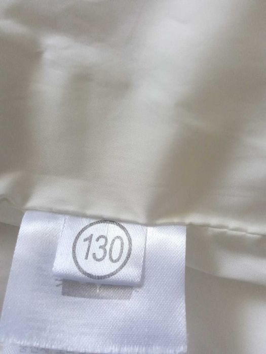 Продам куртку на девочку