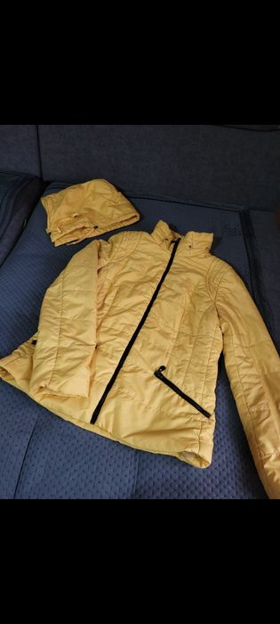 Продам куртки не дорого!!!