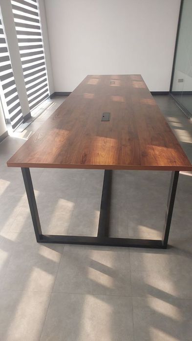 Офисный стол (Ofis stoli)