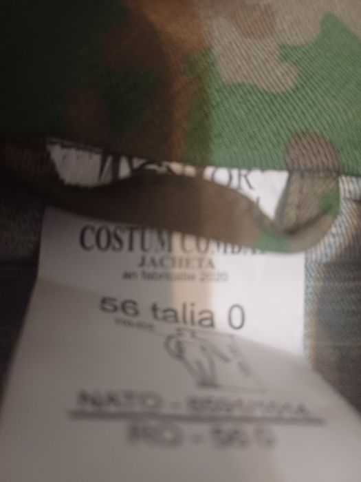 Tinuta militara  marimea 56