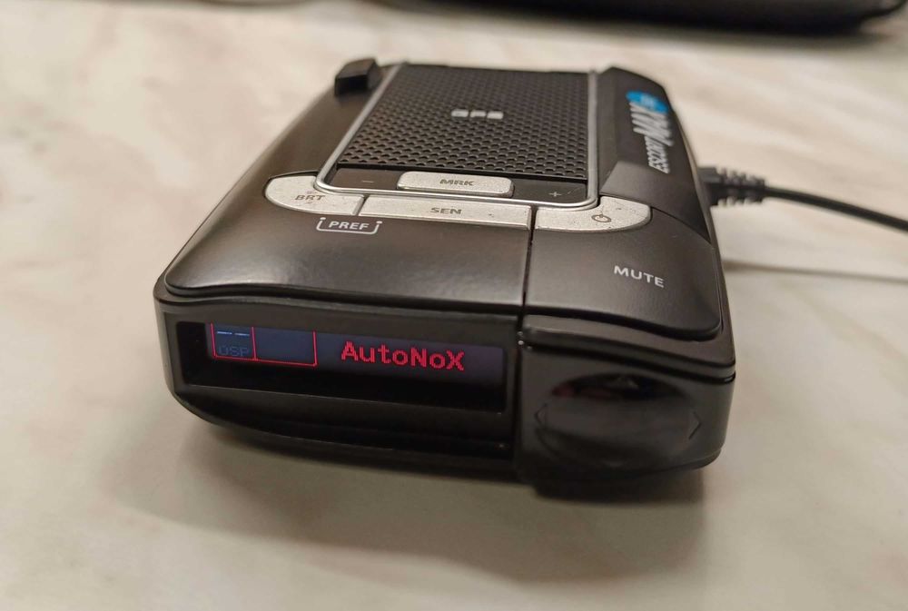 Detector radar  Escort Max 360 sageti bluetooth ecran oled