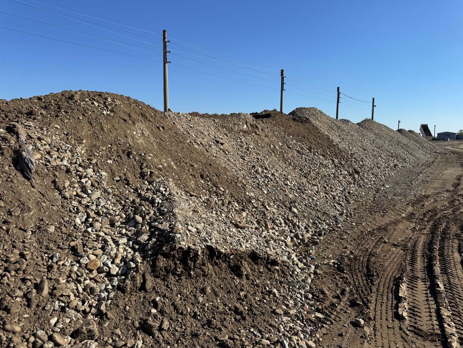 pământ vegetal balast nisip piatra sparta pământ umplutura