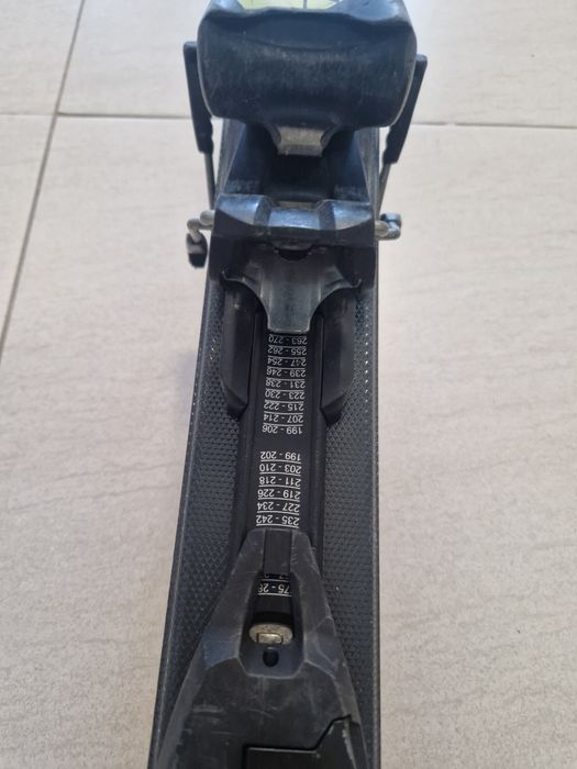Schiuri Fisher RC 4 100 cm