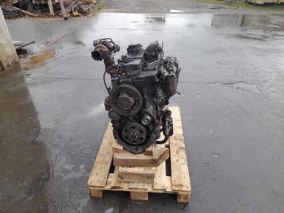 Motor Cummins F4BEO pentru buldoexcavator New Holland ,Case