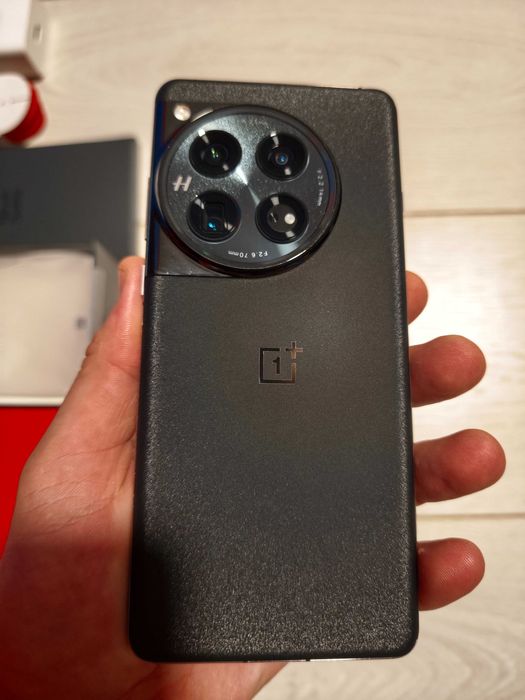 Vand Oneplus 12 stocare 512GB