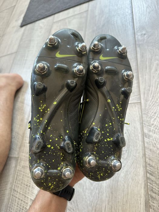 Професионални бутонки nike tiempo