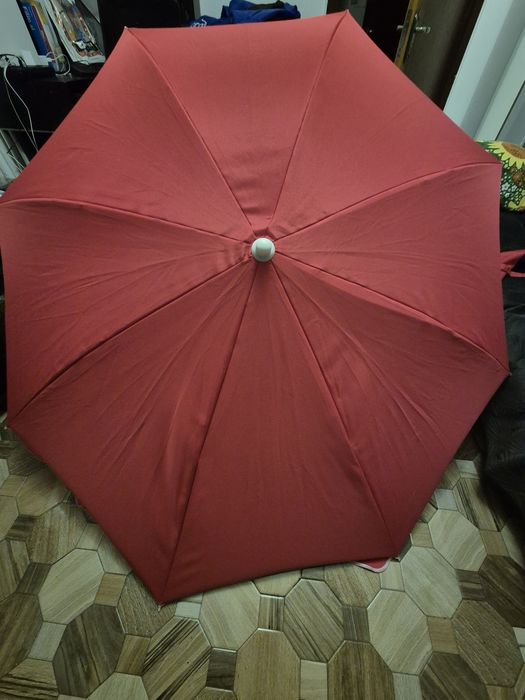Ocazie 2 umbrele plaja  60 de lei ambele