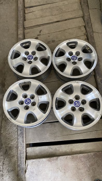 Продам диски с шинами r16