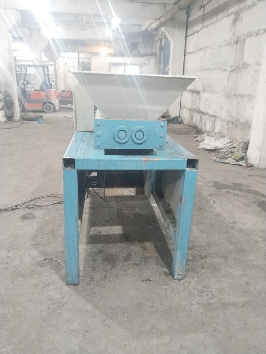 Промышленный измельчитель отходов(Дробилка)