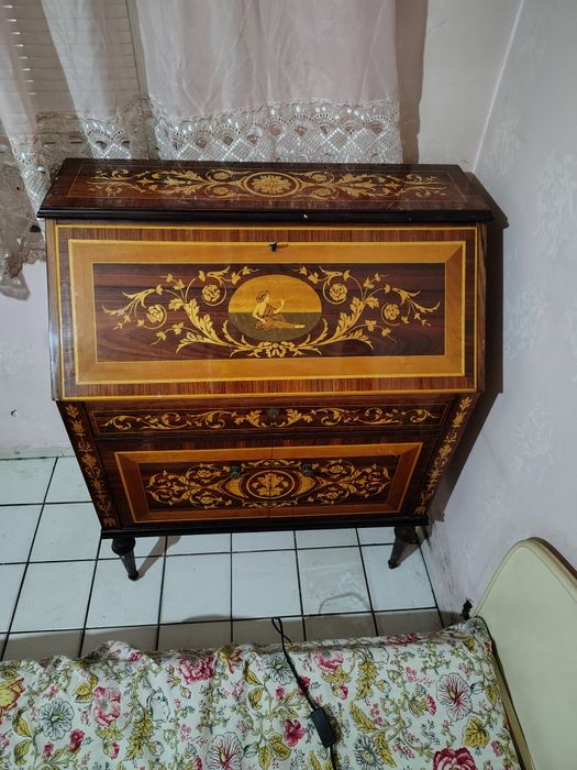 Продавам запазен