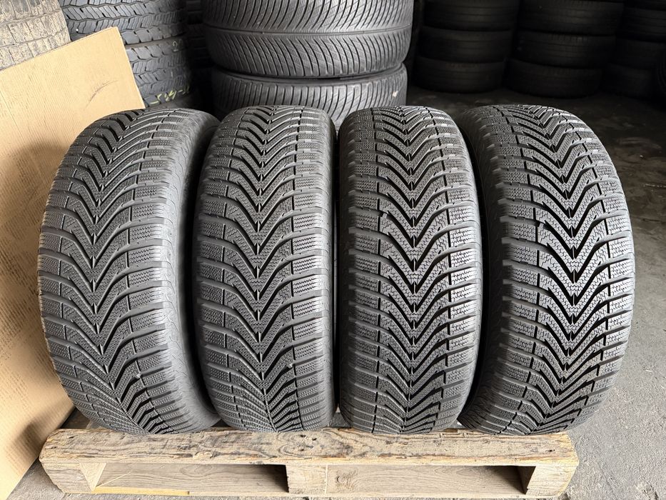 4 anvelope iarna ca NOI 205/55/16 , Vredestein , DOT 2021 , 7-8 mm !