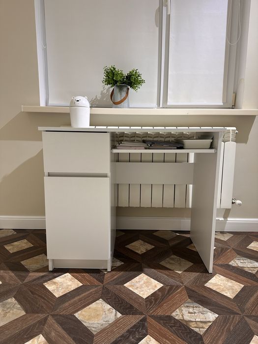 Белая парта для школьника 90*60