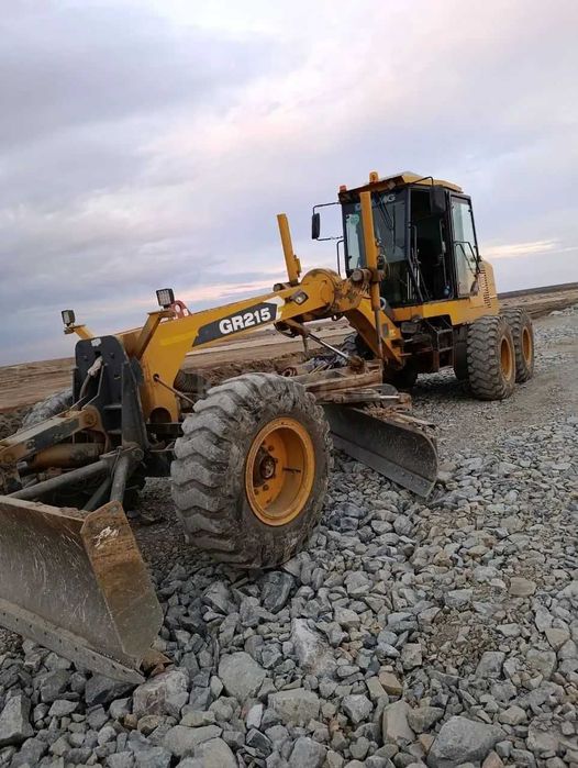 Аренда Автогрейдер  XCMG GR215  колесный