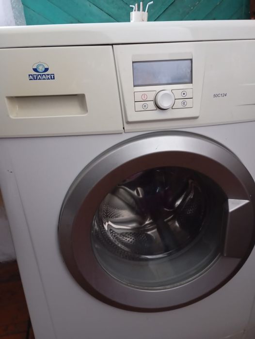 Продам стиральную машину  Атлант.