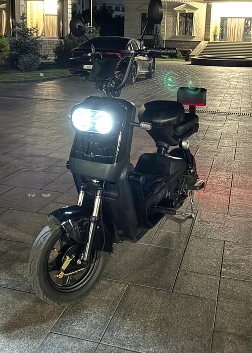 Электроскутер очень хорошое состаяние обмен есть