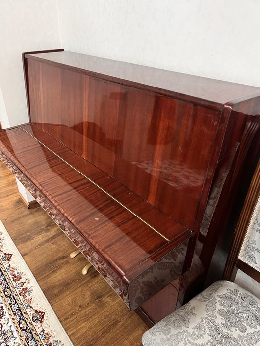 Продаётся Пианино