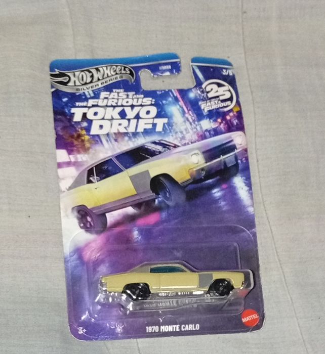 Продаю hot wheels silver series