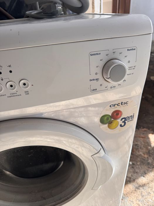 Masina spalat Arctic