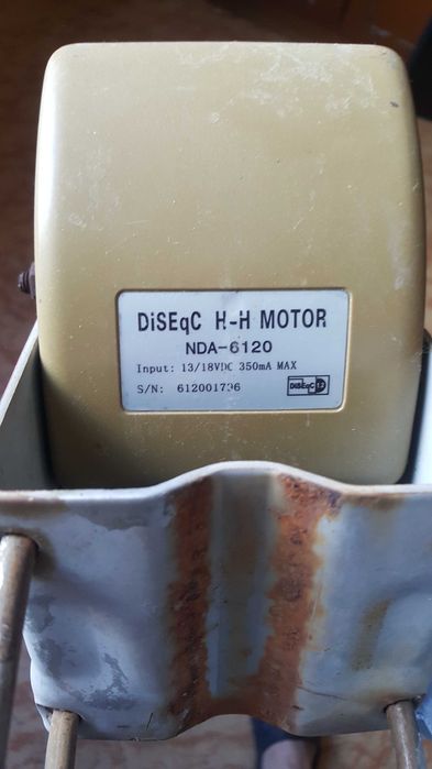 Мотор за сателитна чиния