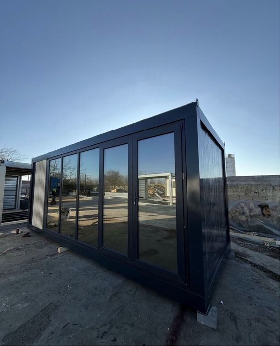 Vand container la comanda