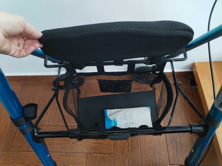 Cadru de mers cu roti/rolator