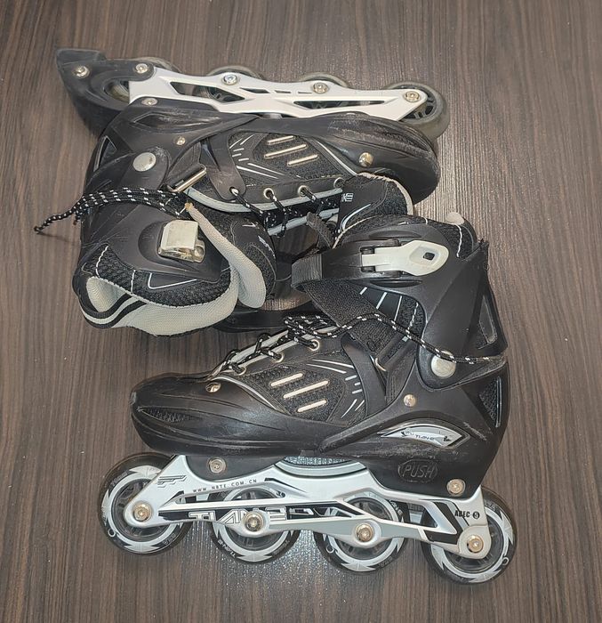 роликовые коньки