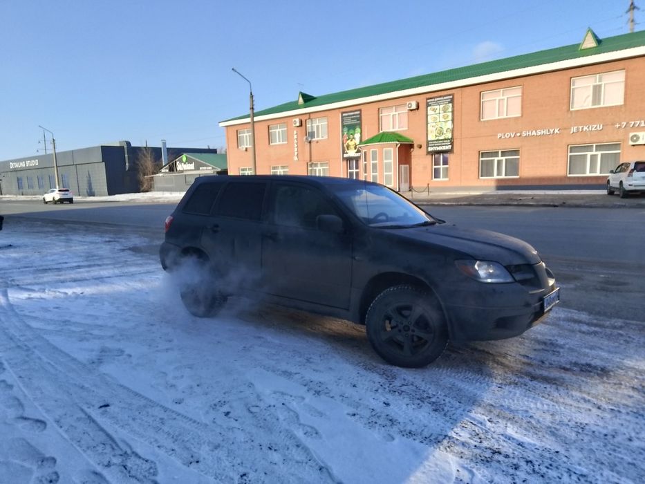 Продам отлендр митцубиси