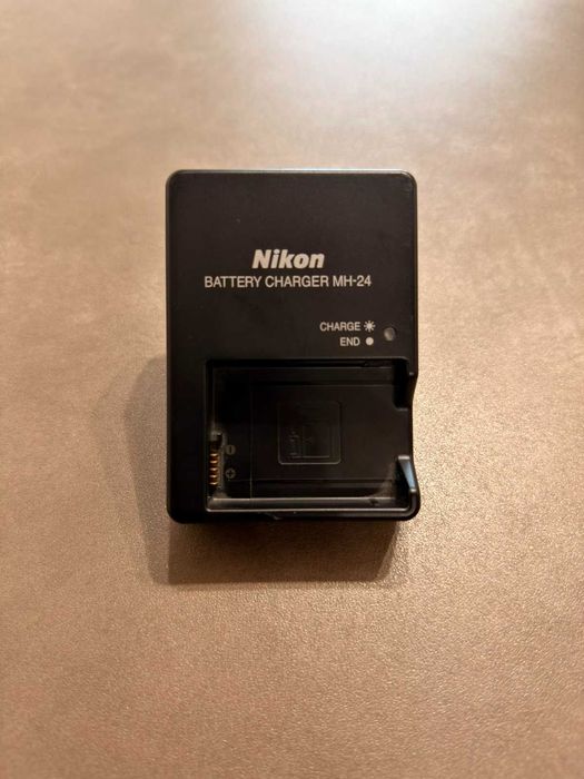 Фотоапарат  Nikon D3400