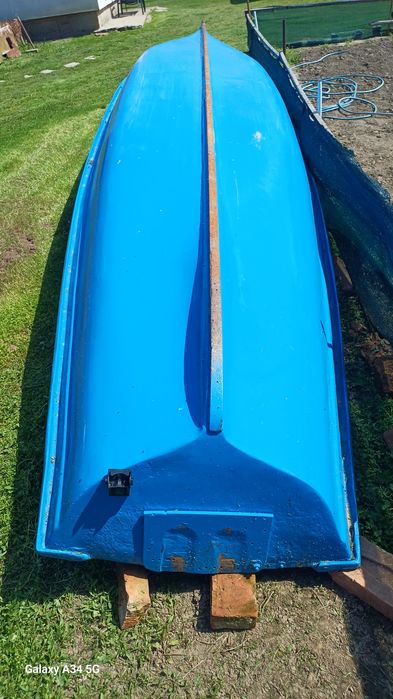 Продавам лодка Тутраканка