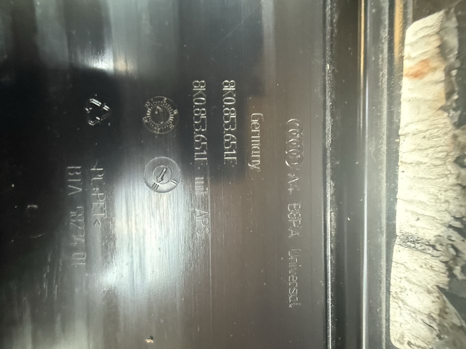 Решетка за AUDI A4 B8
