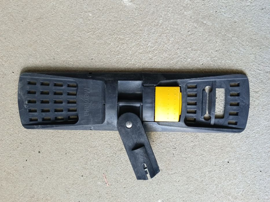 Держатель мопа "Метлана ПРО-40"