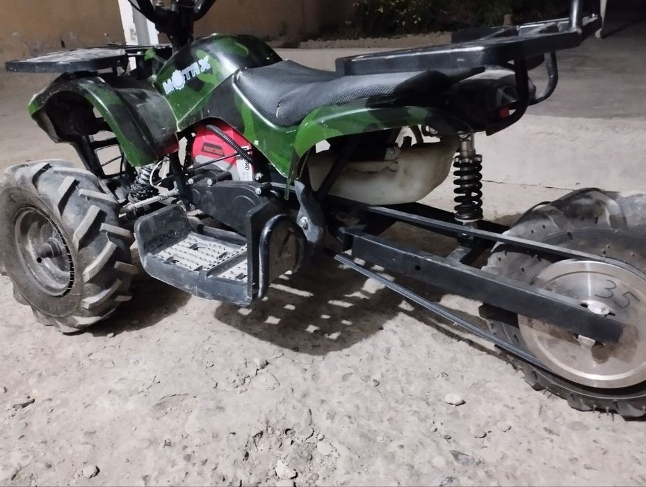 Трицикл  бензиновый сотилади нархини келишамиз