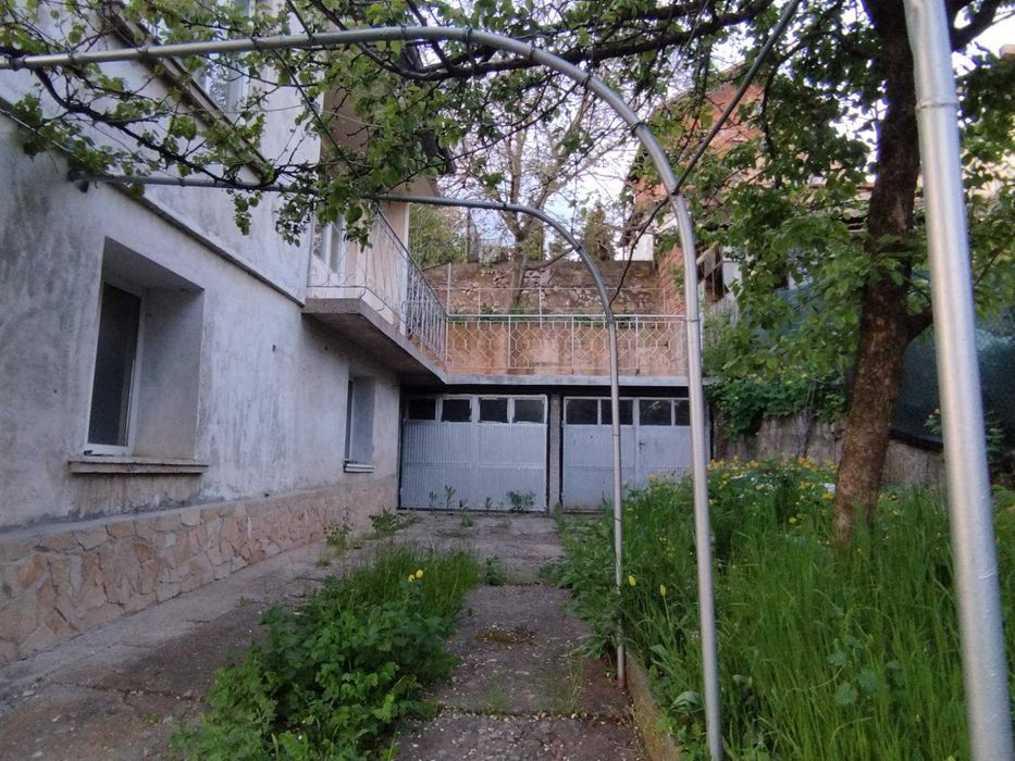 Къща в Перник кв. Ралица
