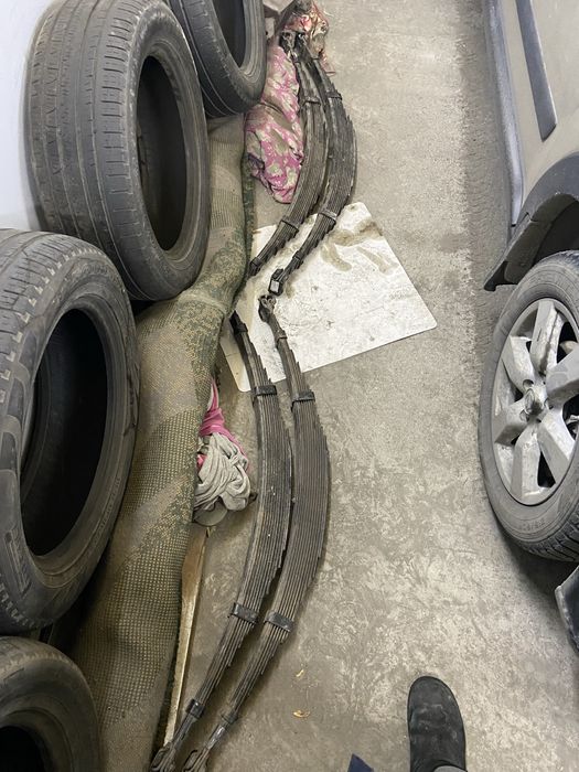 Продам рессоры УАЗ