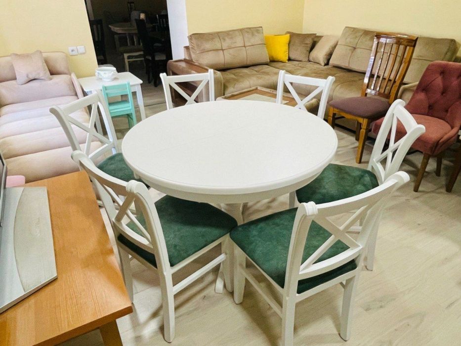 Круглые столы раскладные и нет