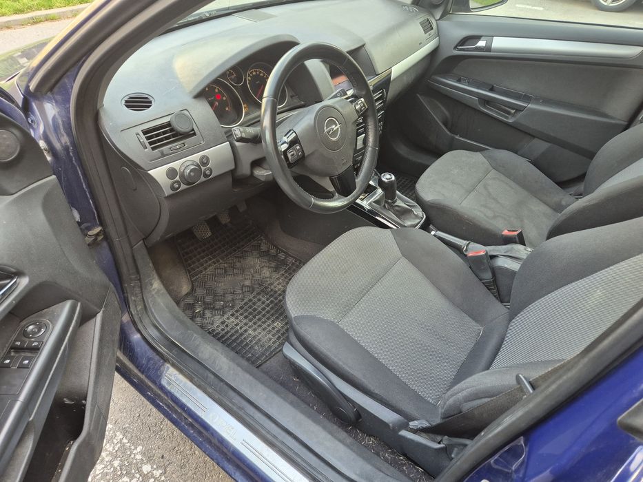 OPEL Astra 2011 — imagine 5