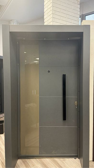 Входна врата за къща-OLIVIA