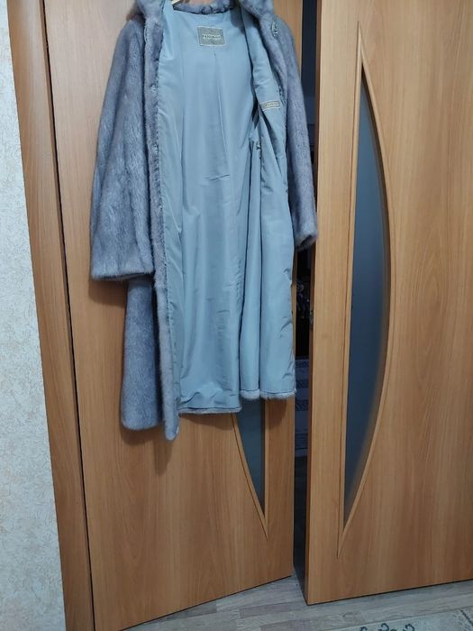 Продам. Куртку пальто и шубу